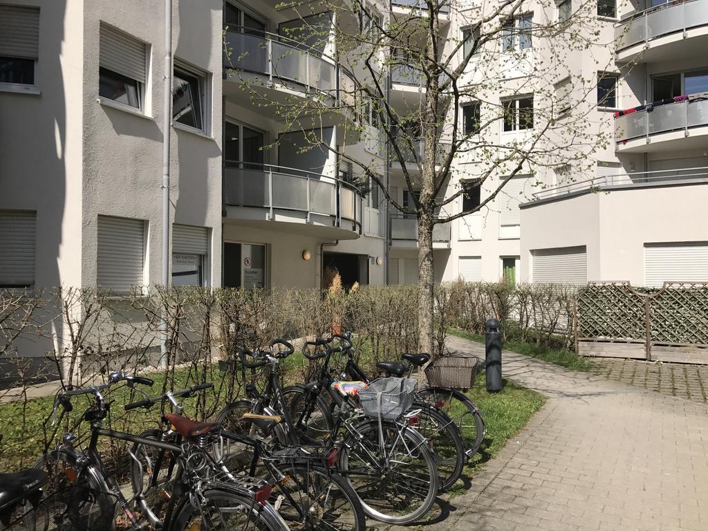 Kn Kahtan Boarding House Apartment มิวนิก ภายนอก รูปภาพ