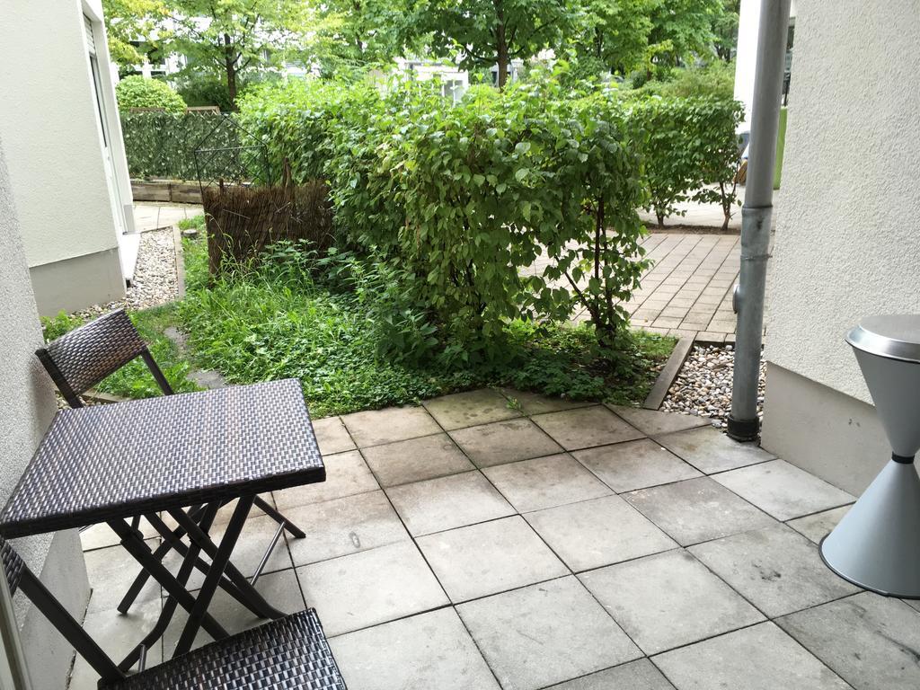 Kn Kahtan Boarding House Apartment มิวนิก ภายนอก รูปภาพ