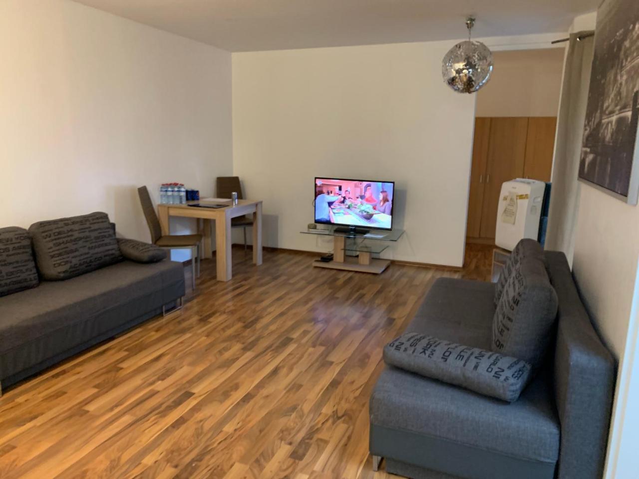Kn Kahtan Boarding House Apartment มิวนิก ภายนอก รูปภาพ