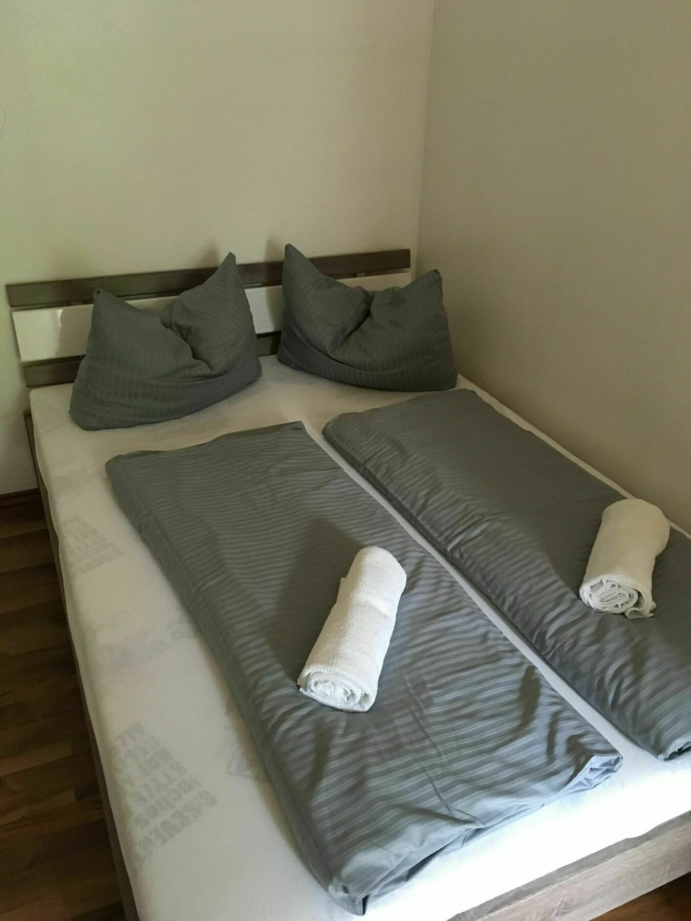Kn Kahtan Boarding House Apartment มิวนิก ภายนอก รูปภาพ
