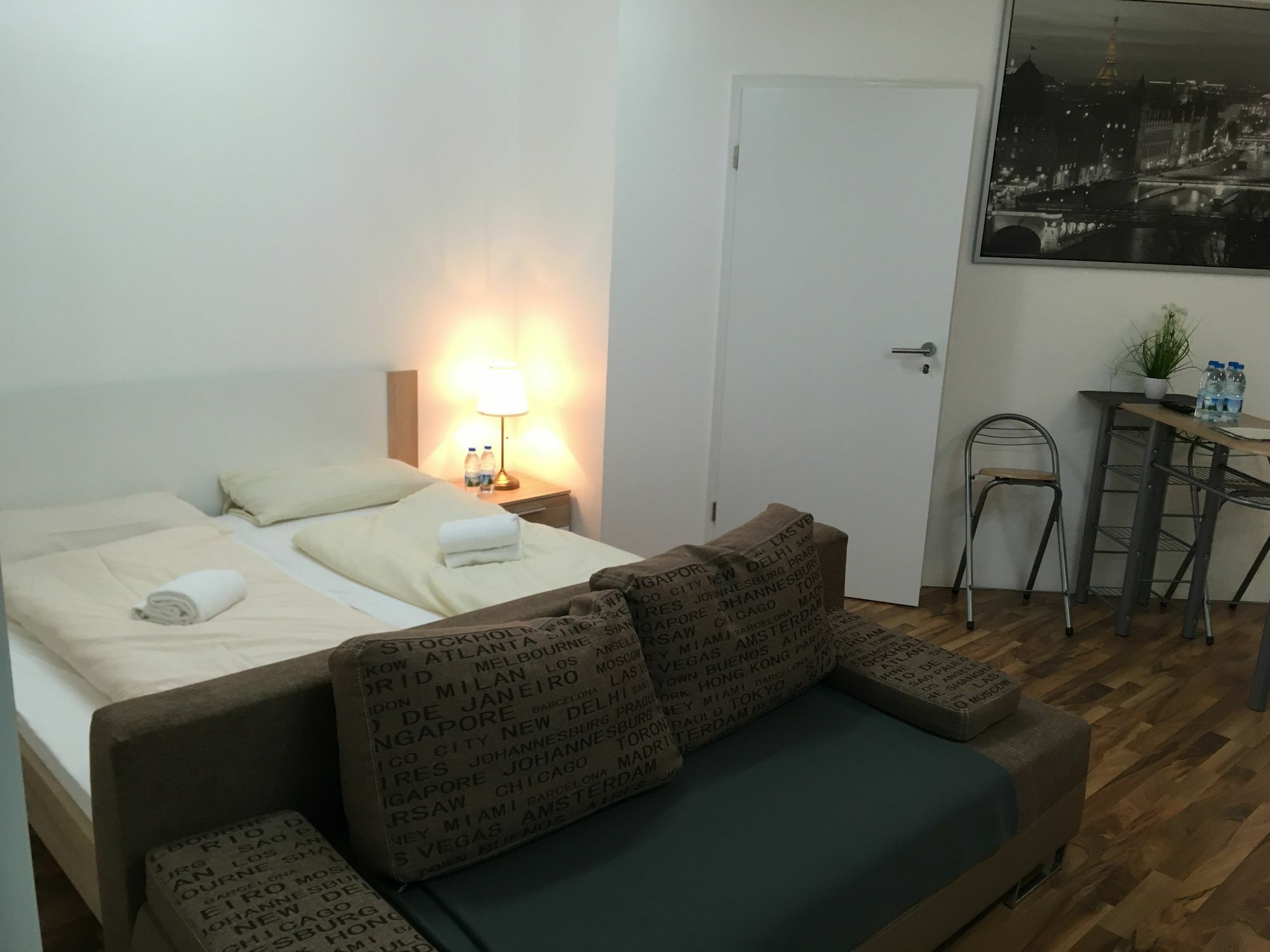 Kn Kahtan Boarding House Apartment มิวนิก ภายนอก รูปภาพ