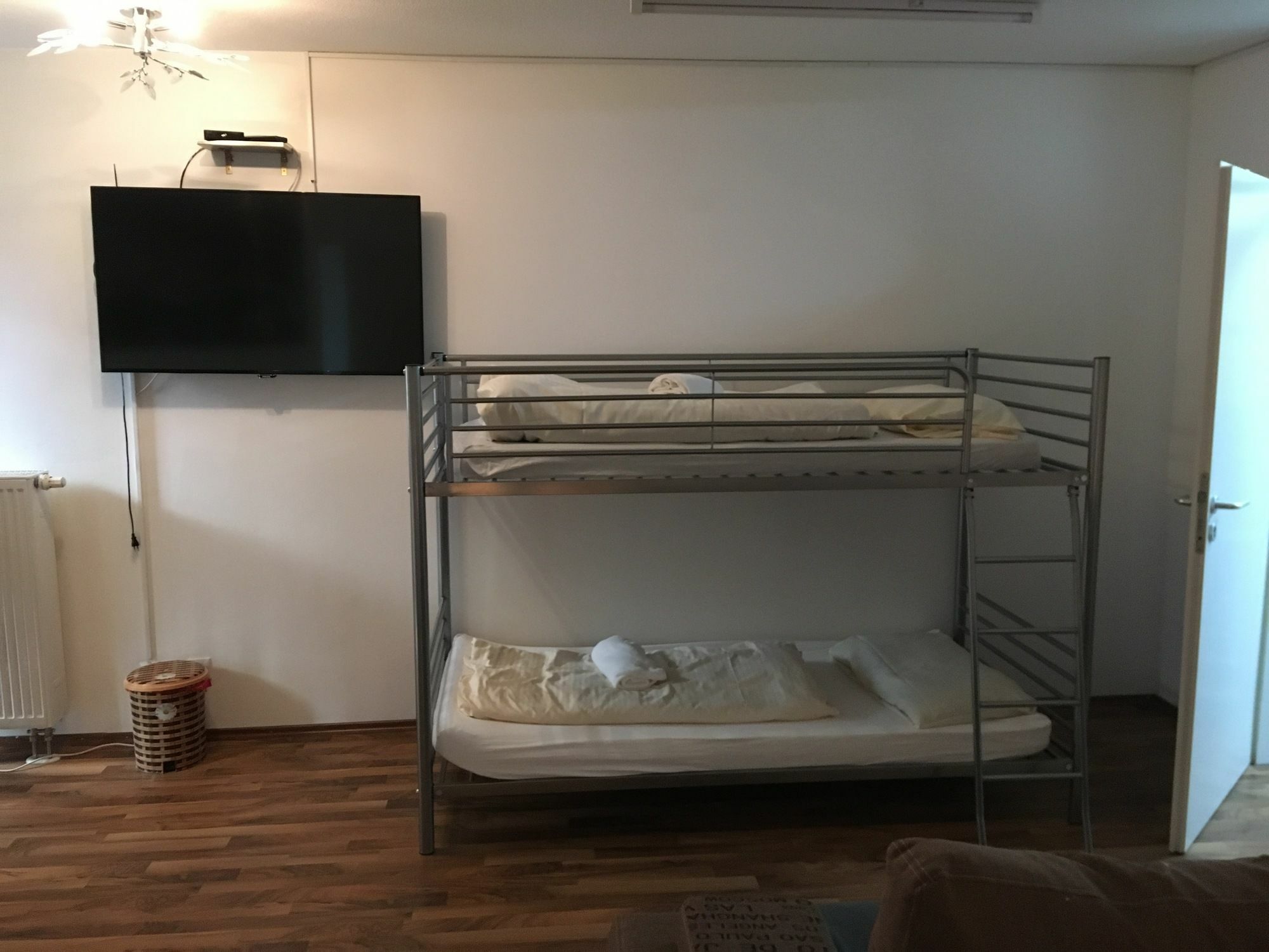 Kn Kahtan Boarding House Apartment มิวนิก ภายนอก รูปภาพ